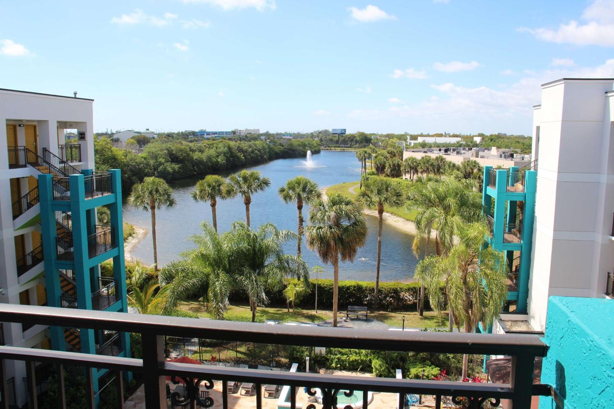 Best Western Plus Deerfield Beach Hotel & Suites מראה חיצוני תמונה